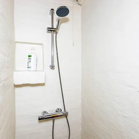 Apartment Xii *
